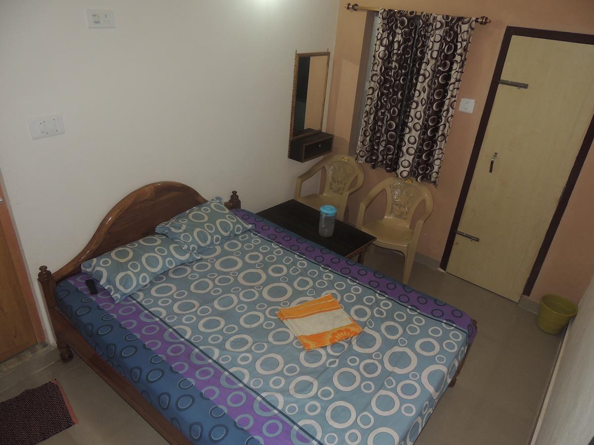 Surya Inn Конарка Номер фото