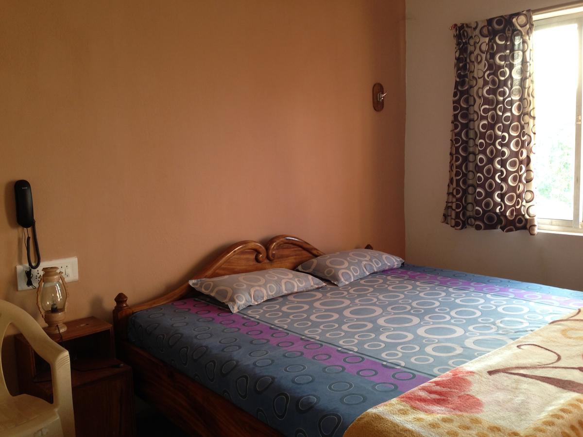 Surya Inn Конарка Номер фото