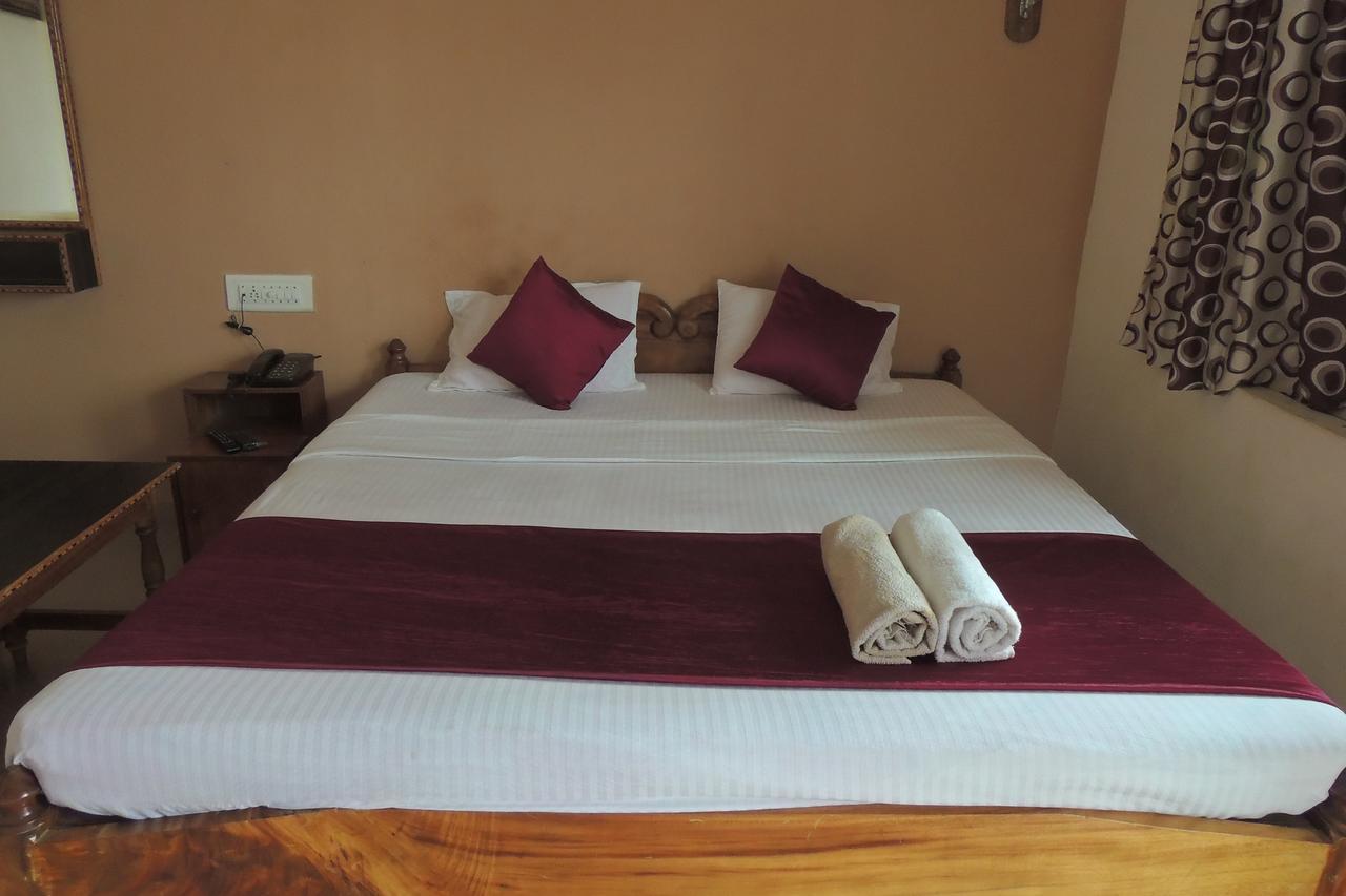 Surya Inn Конарка Экстерьер фото
