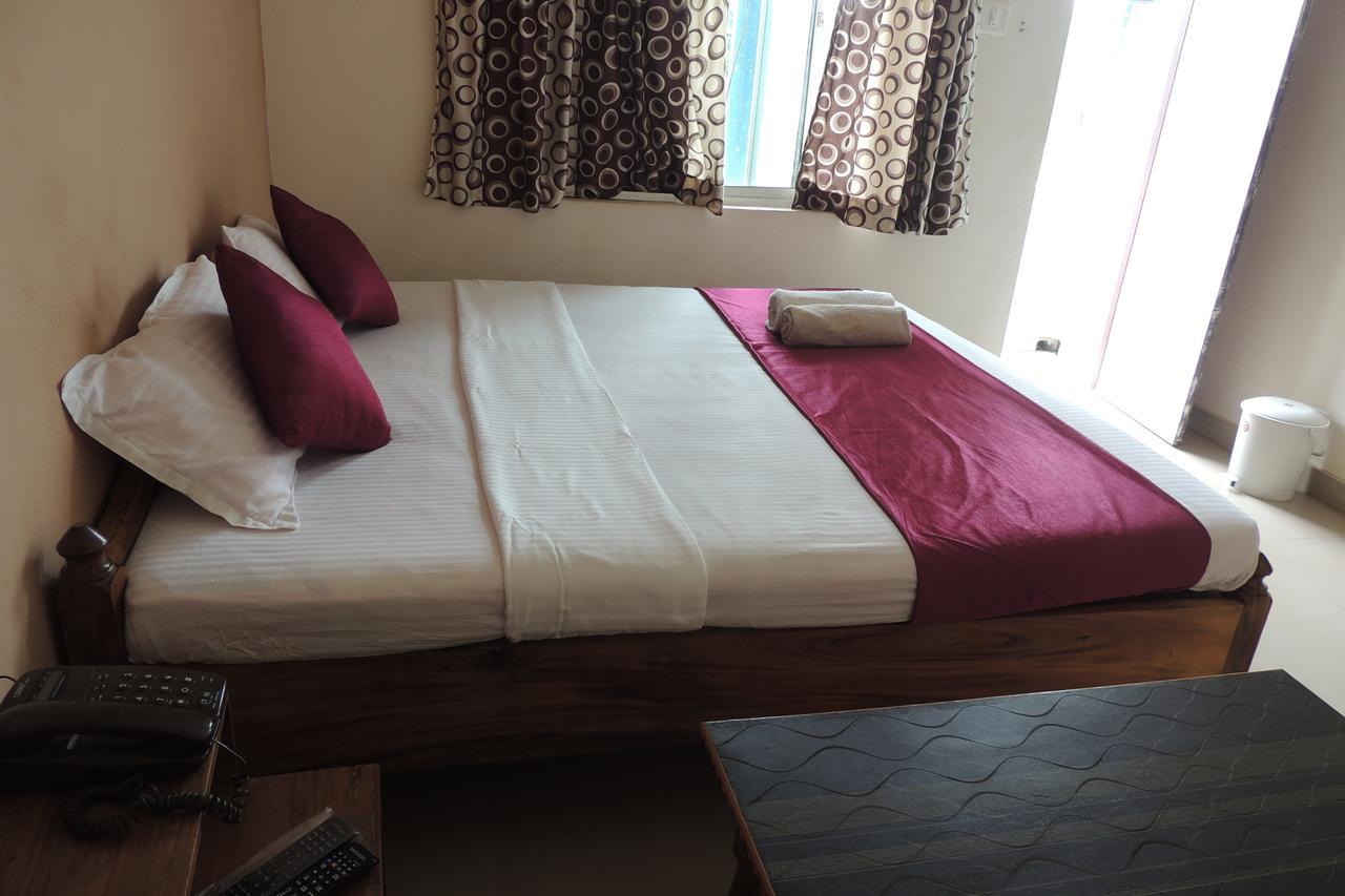 Surya Inn Конарка Экстерьер фото