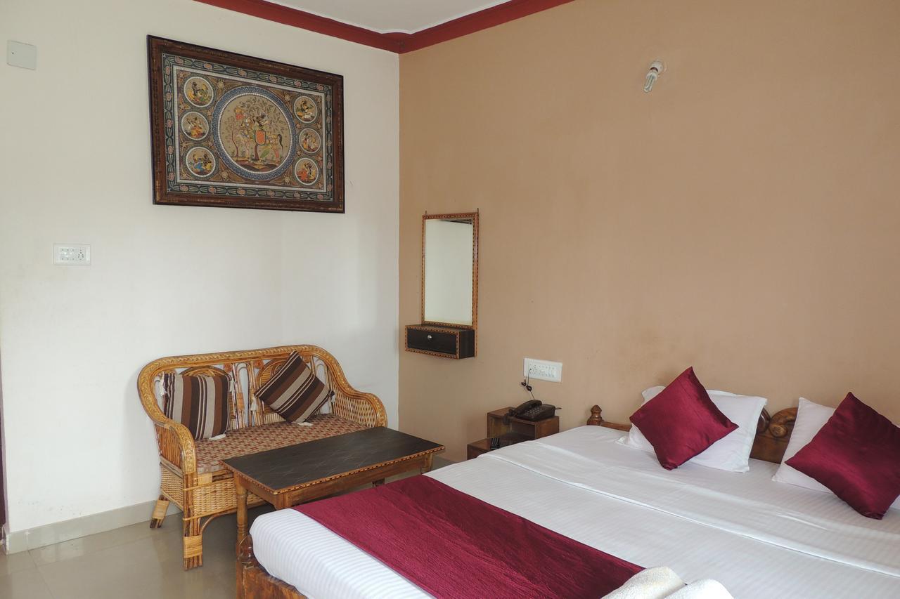 Surya Inn Конарка Экстерьер фото