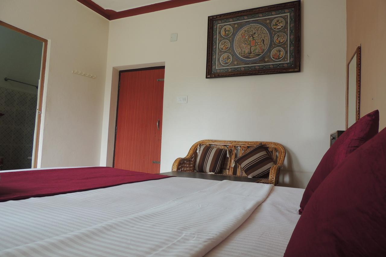 Surya Inn Конарка Экстерьер фото