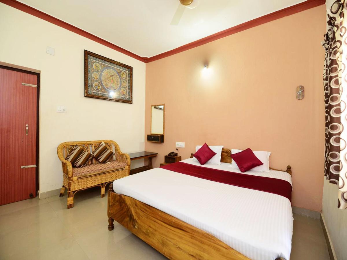 Surya Inn Конарка Экстерьер фото