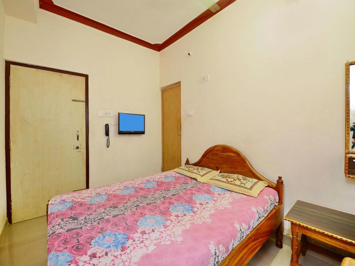 Surya Inn Конарка Экстерьер фото